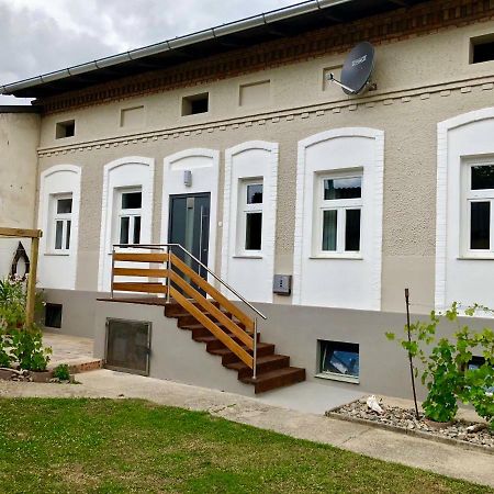 Апартаменты Riesling House Laa Ла-ан-дер-Тайя Экстерьер фото